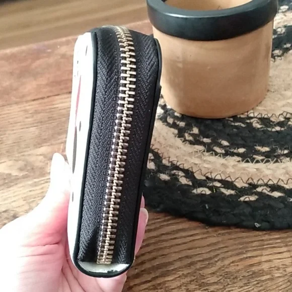 Kate Spade x Disney Polka Dot Minnie Mouse Large Continental Wallet - Picture 7 of 13